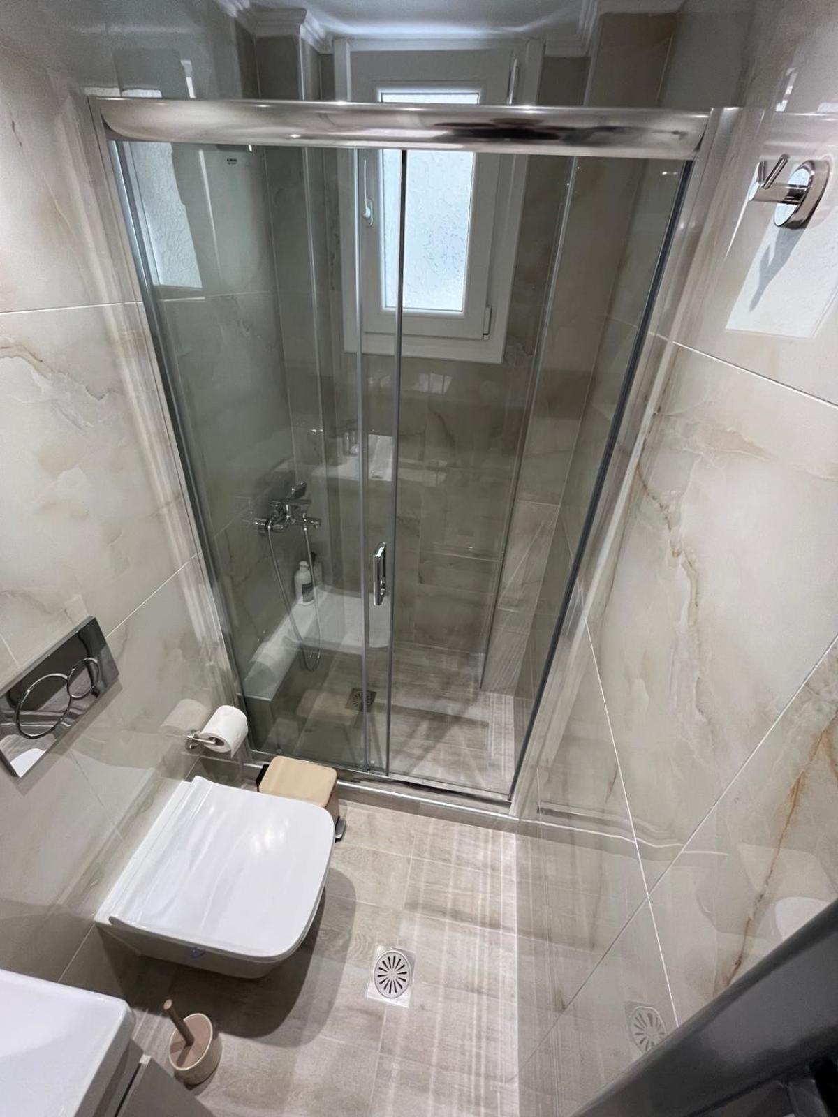 テッサロニキUrban Rotonda Retreat In The City Center!アパートメント エクステリア 写真